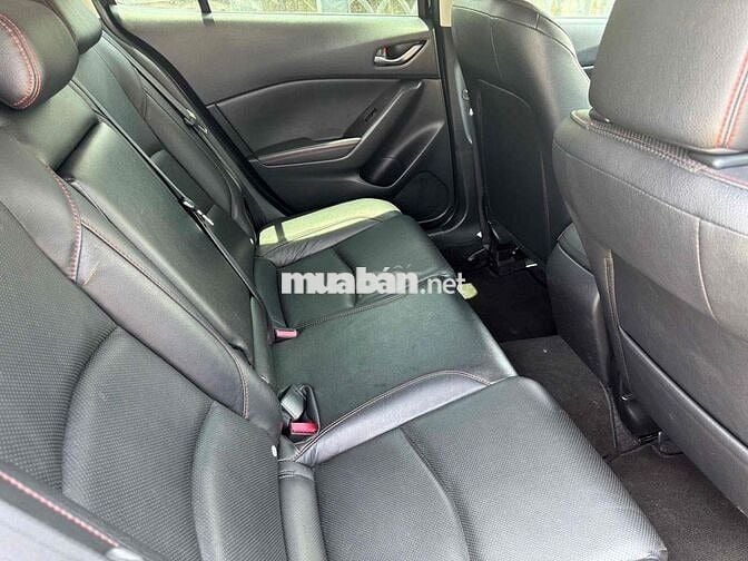 Mazda 3 2015 1.5 AT Hatchback - 70000 km