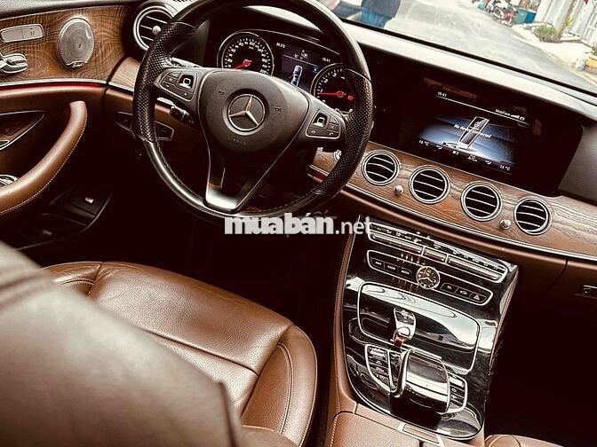 Mercedes  E200 - 106000 km Sx cuối 2017
