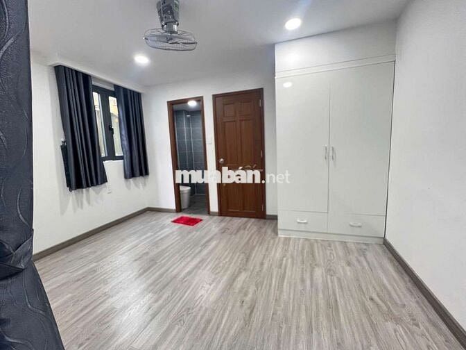 Chính chủ bán nhà mới căn góc. Hẻm thông 1/ .