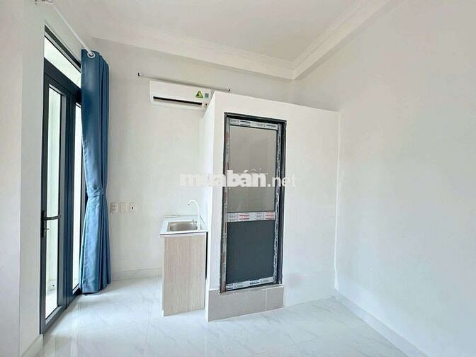 Cho Thuê Phòng Ban Công Full NT Gần Khu Chế Xuất Tân Thuận, CRESENT