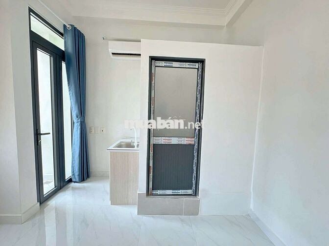 Cho Thuê Phòng Ban Công Full NT Gần Khu Chế Xuất Tân Thuận, CRESENT