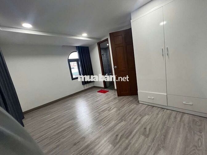 Chính chủ bán nhà mới căn góc. Hẻm thông 1/ .