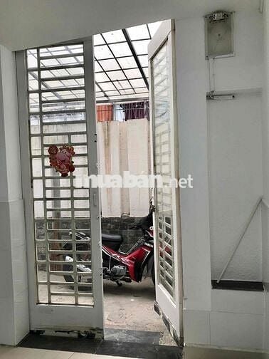 Phòng tầng trệt Khu vực chợ Cây Quéo - Hoàng Hoa Thám