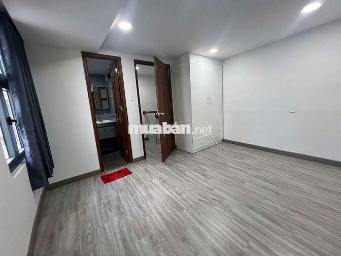 Chính chủ bán nhà mới căn góc. Hẻm thông 1/ .