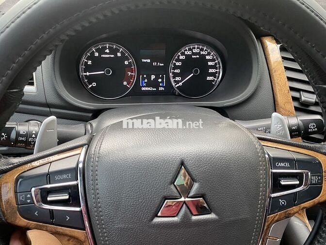 Mitsubishi Pajero Sport 2018 3.0G 4x2 AT Premium