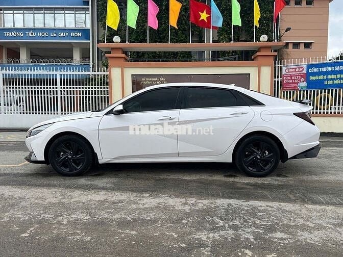Hyundai Elantra 2023 1.6 Đặc biệt - rất đẹp và mới