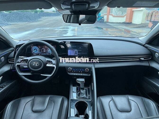 Hyundai Elantra 2023 1.6 Đặc biệt - rất đẹp và mới