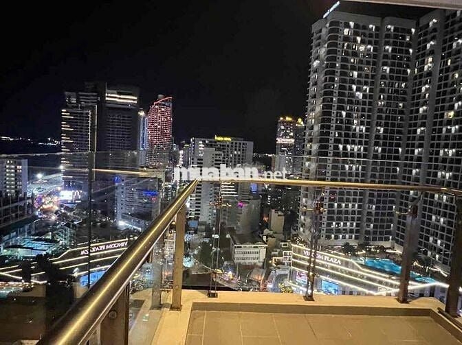 Cho Thuê Căn Góc 2 Phòng Ngủ 2 Ban công View Biển và Phố siêu đẹp