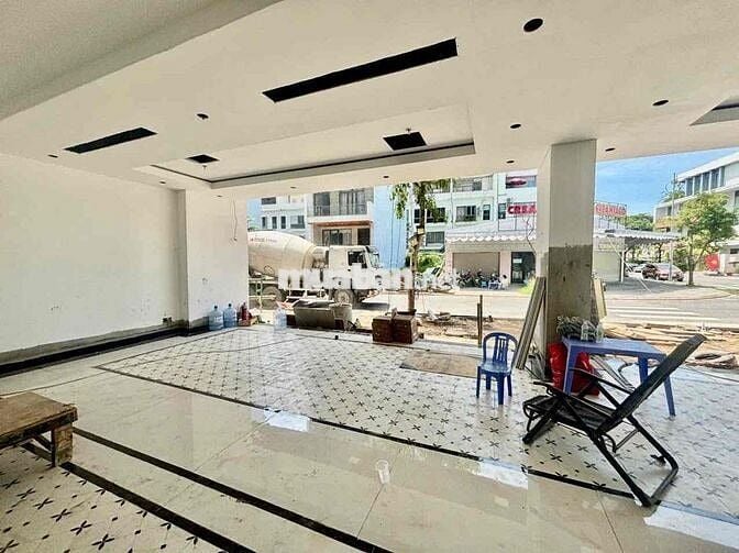 Cho thuê mặt bằng 2 mặt tiền khu vực Hải Châu ngay Lotte