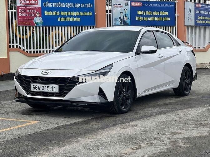 Hyundai Elantra 2023 1.6 Đặc biệt - rất đẹp và mới