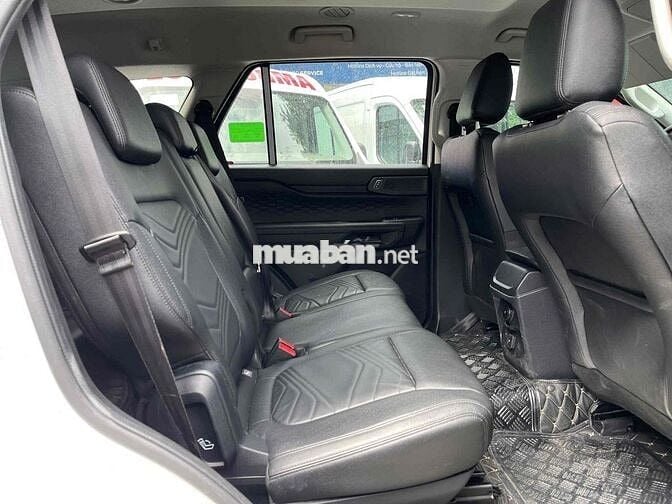 Ford Everest 2024 Ambiente 2.0L 4x2 AT - 12000 km