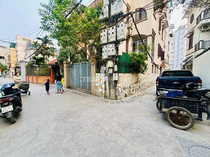 Bán Nhà Mới Tinh NGỌC LÂM 250Tr/ m2 x 7 Tầng - Gara 2 Ô Tô - 2 Thoáng