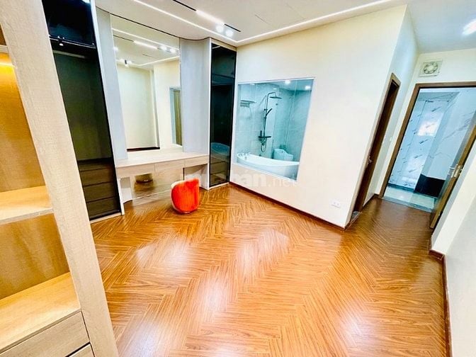 Bán Nhà Mới Tinh NGỌC LÂM 250Tr/ m2 x 7 Tầng - Gara 2 Ô Tô - 2 Thoáng