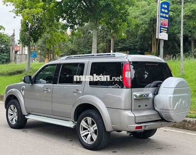 Ford Everest 2012 2.5L 4x2 AT - 111000 km