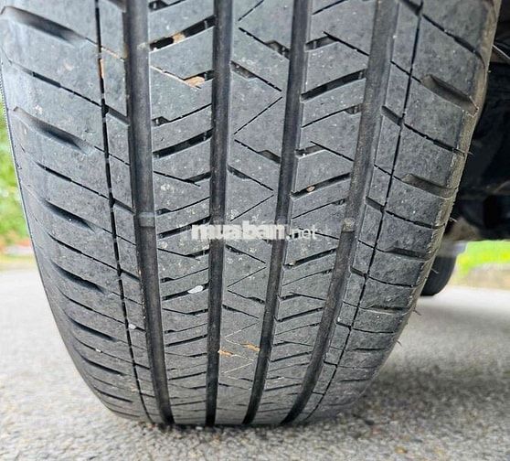 Ford Everest 2012 2.5L 4x2 AT - 111000 km