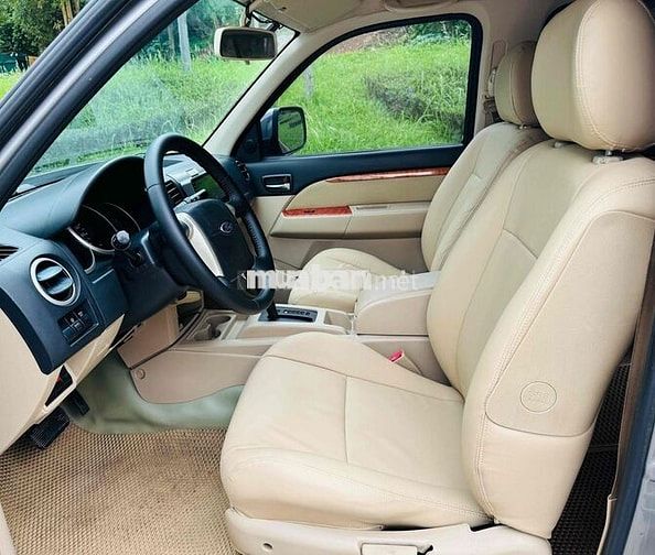 Ford Everest 2012 2.5L 4x2 AT - 111000 km