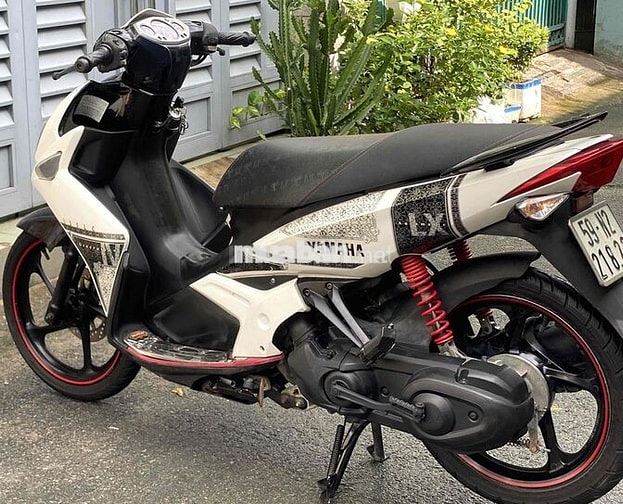 yamaha nouvo 4 Lx trắng đen 2011 máy zin ít SD đep