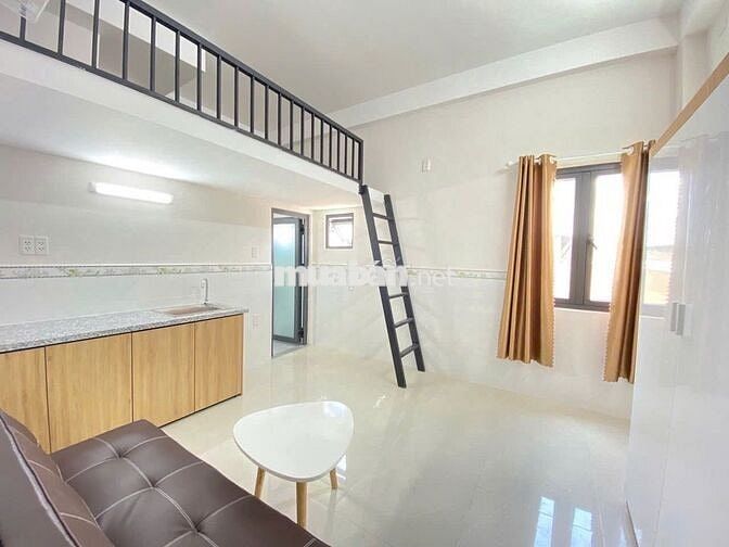 PHÒNG CÓ GÁC FULL NỘI THẤT CỬA SỔ LỚN Ở BÌNH THẠNH GIÁP QUẬN PHÚ NHUẬN