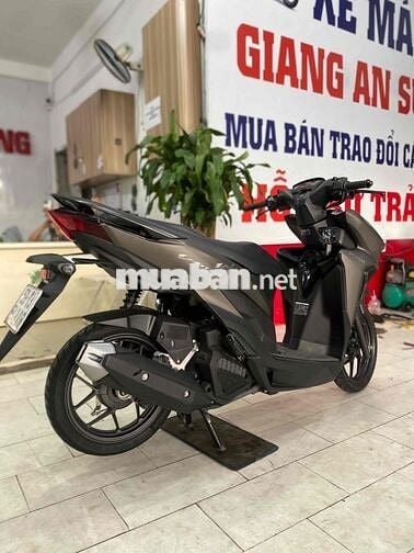 Honda Vario 125 đk 2020 màu vàng cát BSTP