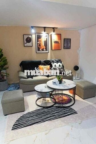 Bán nhà tập thể phố Lê Duẩn nhà đẹp 2 thoáng ở ngay 60m tầng 2 giá 2.1