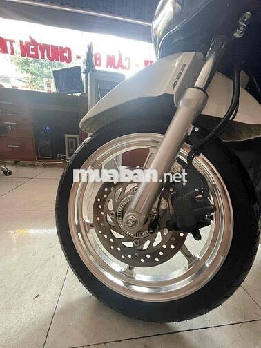 SH160i đời 2025 odo 5000km
