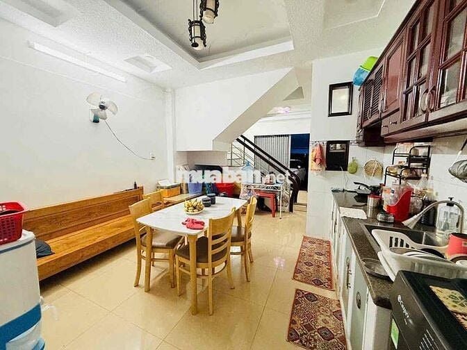 kẹt tiền bán gấp căn Shop mặt tiền kinh doanh đường 12m. Diên tích 84m