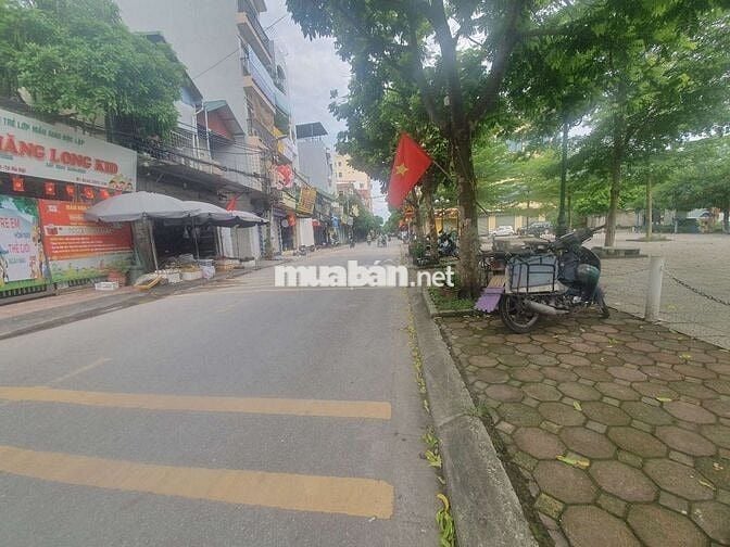 THÔN NHUẾ - KIM CHUNG - Ô TÔ VÀO ĐẤT - SÁT TRỤC KINH DOANH . THÔN NHUẾ - KIM CHUNG - Ô TÔ VÀO ĐẤT - SÁT TRỤC KINH DOANH .