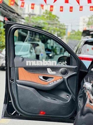 Mercedes Benz GLC 300 4 matic Coupe Model 2023
