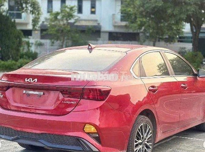Kia K3 2025 Luxury 1.6 AT - màu đỏ - siêu lướt