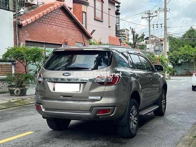 Ford Everest 2018 Trend 2.0L 4x2 AT - 76000 km