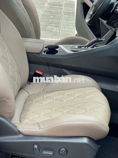 Peugeot 3008 GT-Line 1.6 AT sản xuất 2024