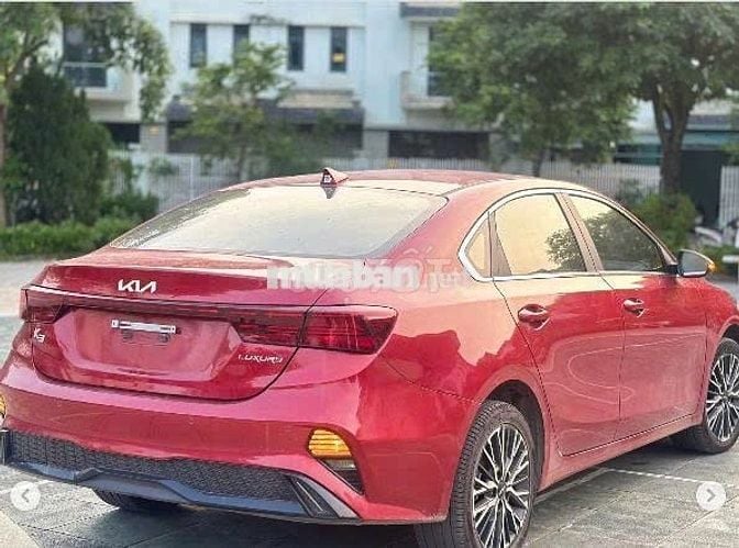 Kia K3 2025 Luxury 1.6 AT - màu đỏ - siêu lướt