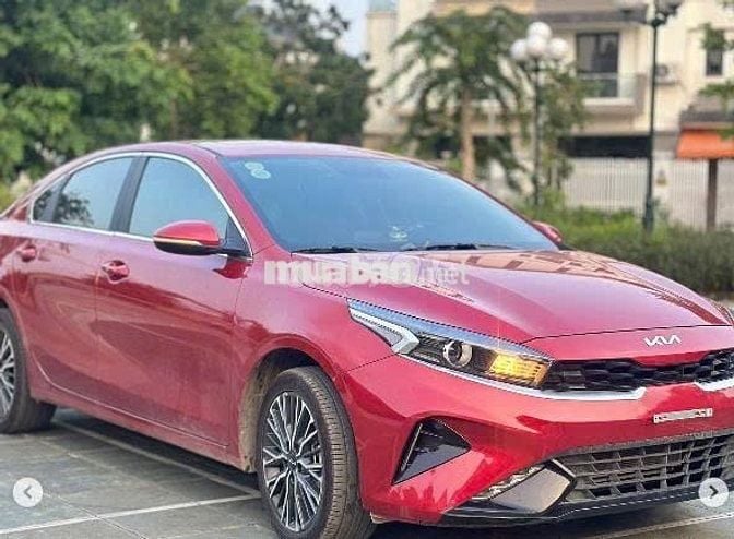 Kia K3 2025 Luxury 1.6 AT - màu đỏ - siêu lướt