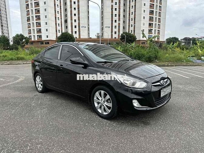 Hyundai Accent 2012 1.4 MT