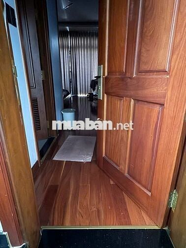 Nhà Trung tâm tân bình đối diện chợ tân bình
