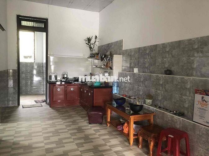 Cho thuê nhà Nguyên Căn, 100m2, nội thất cơ bản, đường Dankia Phường 7