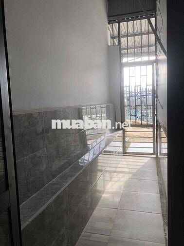 Cho thuê nhà Nguyên Căn, 100m2, nội thất cơ bản, đường Dankia Phường 7