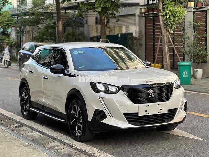 Peugeot 2008 2025 Active 1.2 AT - 5000 km