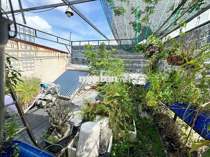 Nhà 4 tầng ngang lớn 5x6m sát mặt tiền Nguyễn Thông P9 Q3