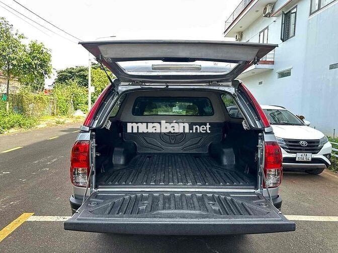 Toyota Hilux 2019 2.4E 4×2 MT nhập Thái Lan