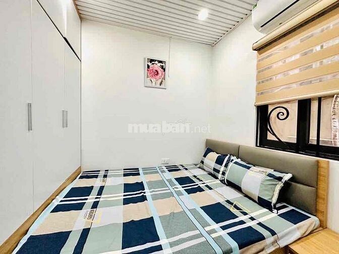 Bán nhà Hồng Mai - Nhà đẹp gần ô tô - 5 tầng. Giá: 1,95 tỷ