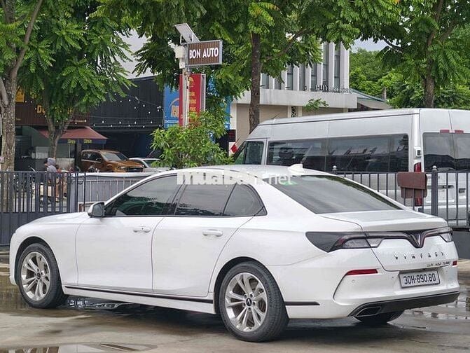 VinFast Lux A2.0 2019 2.0 AT - km màu trắng