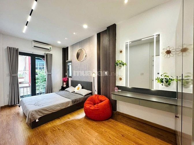 Đường Phan Đình Phùng, Phú Nhuận ~ Giá 2Tỷ300 | 49,1m2 hẻm 6m oto