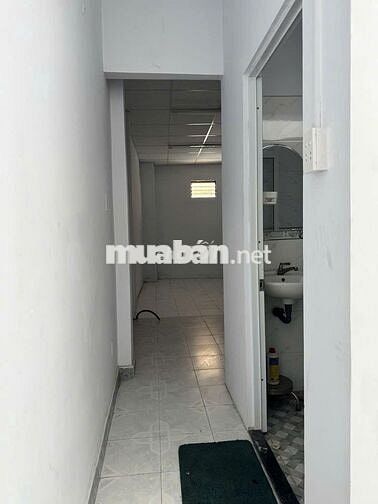 Nhà 3 tầng Q1, 4PN, 7 máy lạnh, mới đẹp, chỉ 30tr/tháng