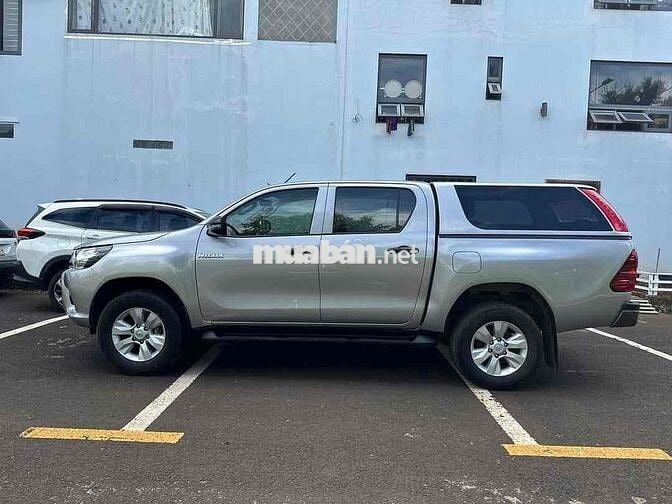 Toyota Hilux 2019 2.4E 4×2 MT nhập Thái Lan