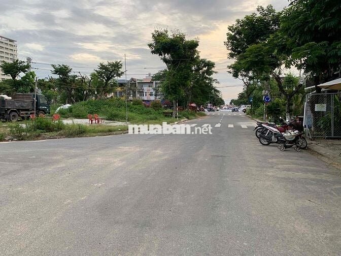ĐẤT MT ĐA MẶN ĐÔNG 1 - KHU CĂN HỘ XUNG QUANH - CÁCH LÊ VĂN HIẾN 10M