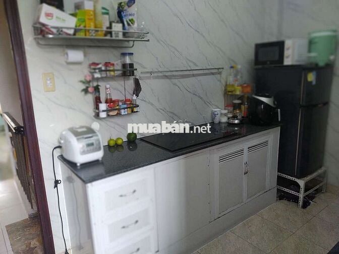 Nhà cho thuê nguyên căn tiện ở và kinh doanh