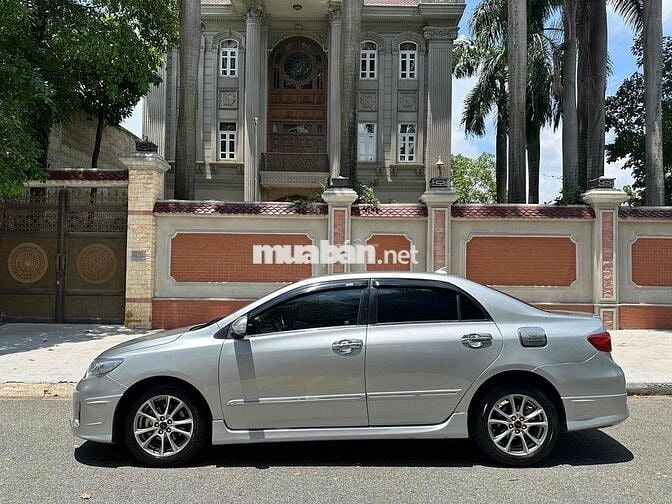 Toyota Corolla Altis 2013 2.0 RS - 92000 km
