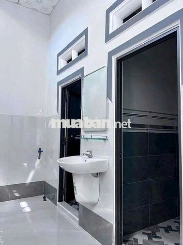 Bán nhà cấp 4 sổ hồng riêng, dt 100m2 ngay KDC Phong Phú giá 730triệu