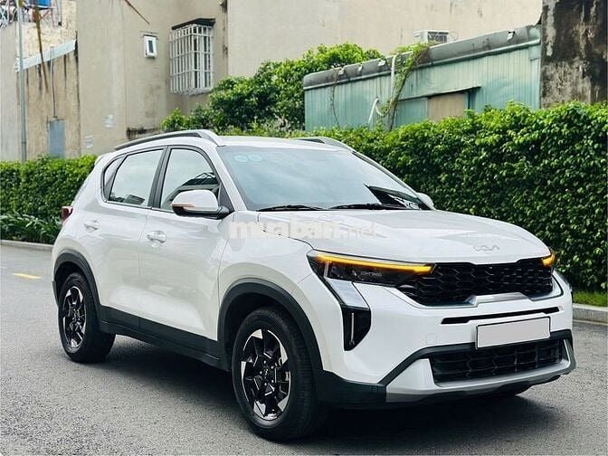 Kia Sonet 2024 1.5 Luxury-555tr